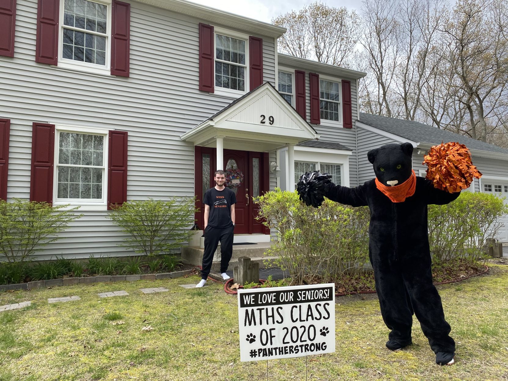 MTHS Senior surprise 2.jpeg